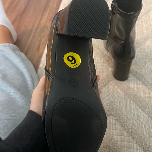 Black booties - Picture 4 of 4